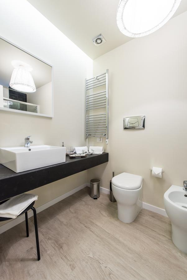 Luxuryenne Hotel Cagliari Kültér fotó