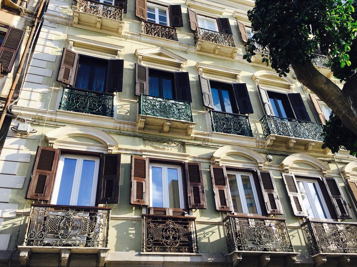 Luxuryenne Hotel Cagliari Kültér fotó